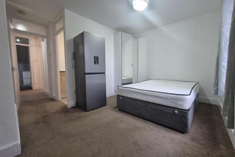 Studio to rent, Saint Kilda's Road, London, N16
