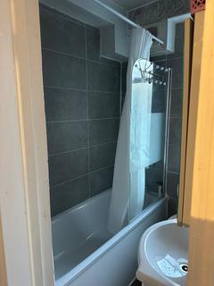 1 bedroom in a flat share to rent, Iron Mill Road, London SW18