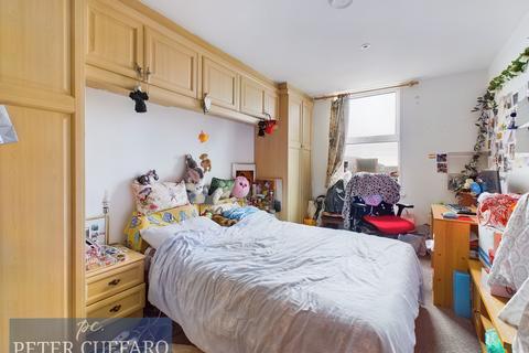 undefined, High Street, Waltham Cross EN8
