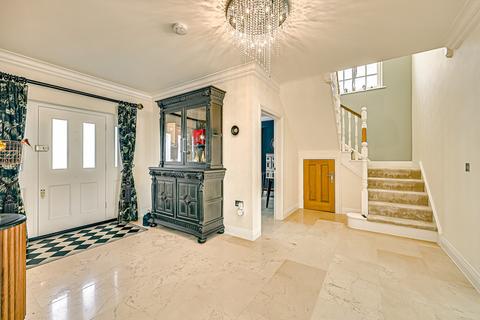5 bedroom detached house for sale, Benfleet SS7