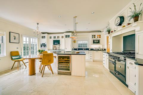 5 bedroom detached house for sale, Benfleet SS7