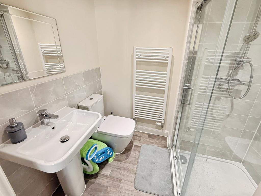 En-suite Bathroom