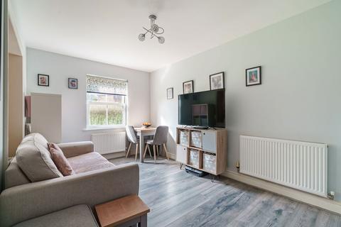 2 bedroom apartment for sale, Gryphon House, Epsom KT19