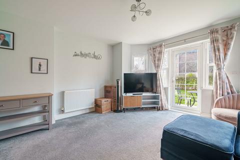 2 bedroom flat for sale, Gryphon House, Epsom KT19