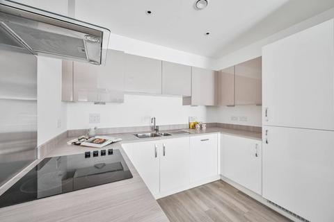 2 bedroom flat to rent, Wotton Court, Woolwich, London