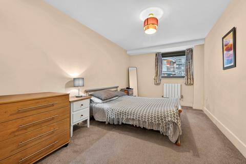 1 bedroom flat for sale, Millharbour, London
