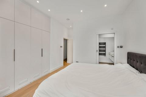 2 bedroom flat for sale, College Place, London