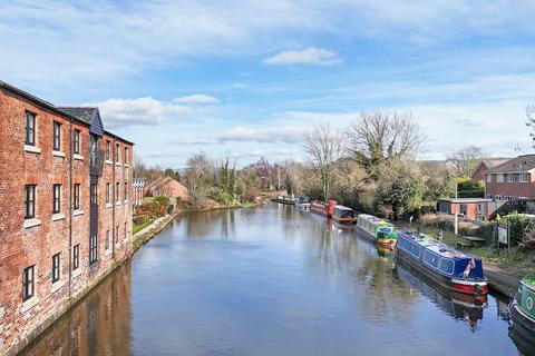 2 bedroom apartment for sale, Canal Road, Congleton