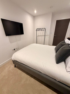 1 bedroom in a flat share to rent, Red, Media City UK M50