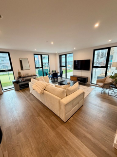 1 bedroom in a flat share to rent, Red, Media City UK M50
