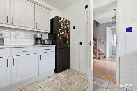 undefined, Roseberry Avenue, Basildon SS16
