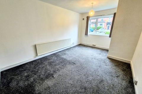 2 bedroom ground floor flat for sale, Ash Grove, Leeds