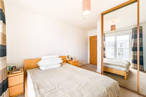 2 bedroom flat to rent, City Peninsula, North Greenwich, London, SE10