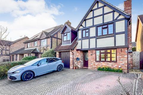 Elliot Rise, Grange Park, Hedge End, SO30