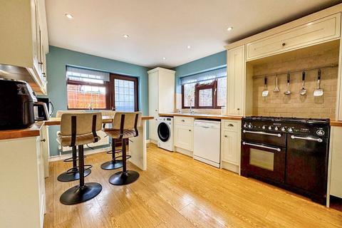 4 bedroom detached house for sale, Elliot Rise, Grange Park, Hedge End, SO30