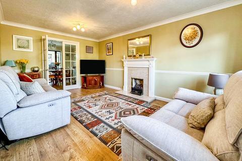 4 bedroom detached house for sale, Elliot Rise, Grange Park, Hedge End, SO30