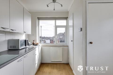 undefined, Squirrel Close, Dewsbury, WF13