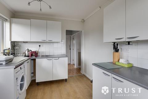 undefined, Squirrel Close, Dewsbury, WF13
