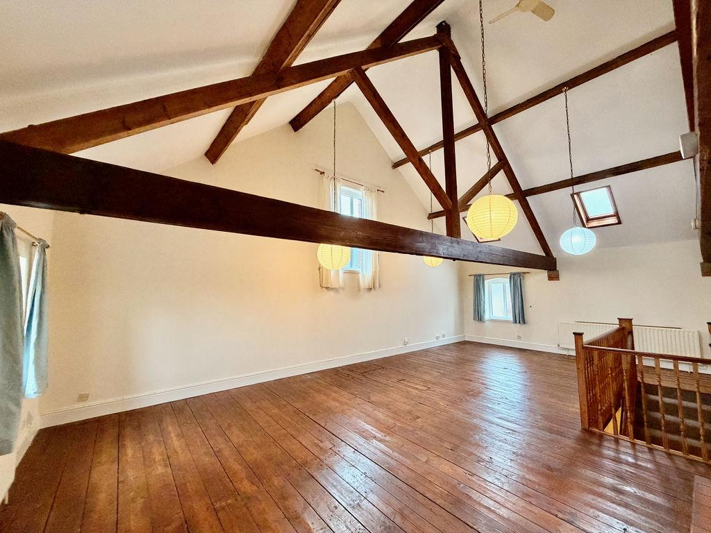 Vaulted lounge