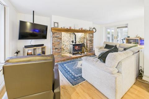 3 bedroom detached house for sale, Walnut Cottage, Main Street, Mareham le Fen, Boston