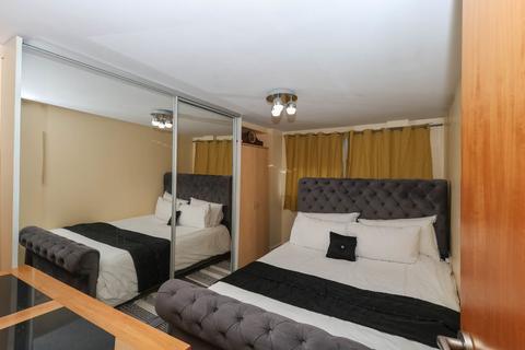 3 bedroom apartment for sale, Lakeside Rise, Manchester