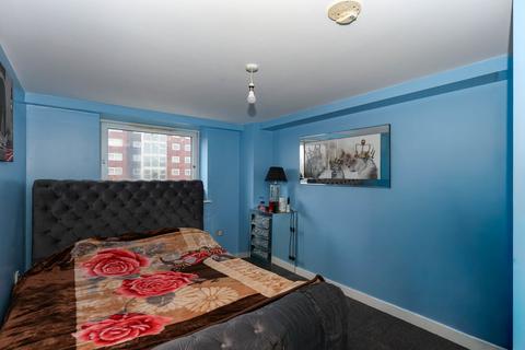 2 bedroom apartment for sale, Lakeside Rise, Manchester