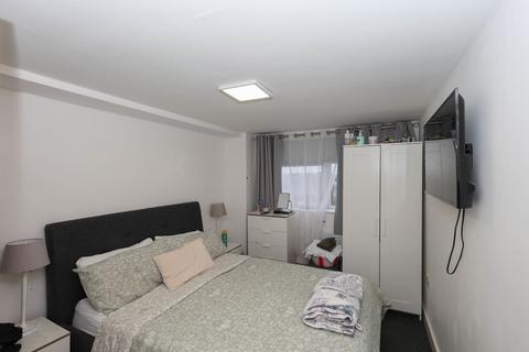 2 bedroom apartment for sale, Lakeside Rise, Manchester