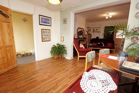 4 bedroom semi-detached house for sale, Nobes Avenue, Gosport PO13