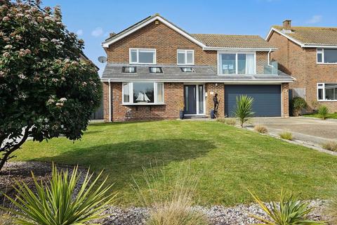 4 bedroom detached house for sale, Fort Road, Gosport PO12