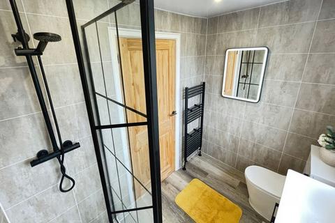 3 bedroom semi-detached house for sale, Trent Way, Kearsley
