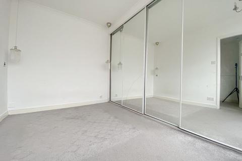 1 bedroom apartment to rent, Central Avenue, Enfield
