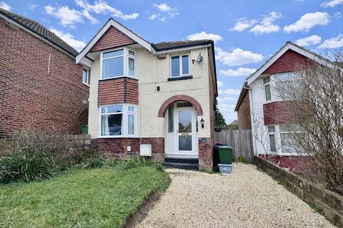 3 bedroom detached house for sale, Cleveland Road, Southampton SO18