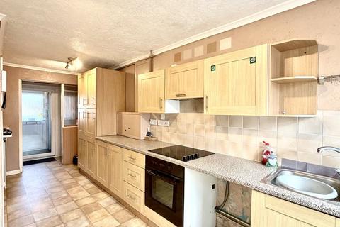 3 bedroom terraced house for sale, Churchill Close, Calne SN11
