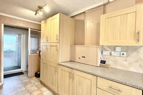 3 bedroom terraced house for sale, Churchill Close, Calne SN11