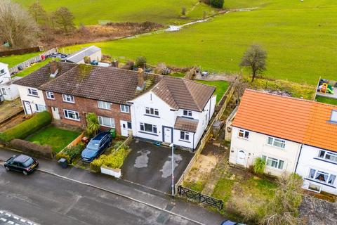 Markham Avenue, Leeds, LS19