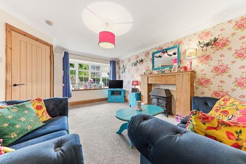 3 bedroom semi-detached house for sale, Aire Grove, Leeds, LS19