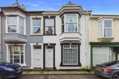 Cross Street, Camborne, Near all amenities