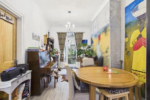 3 bedroom terraced house for sale, Cross Street, Camborne, Near all amenities