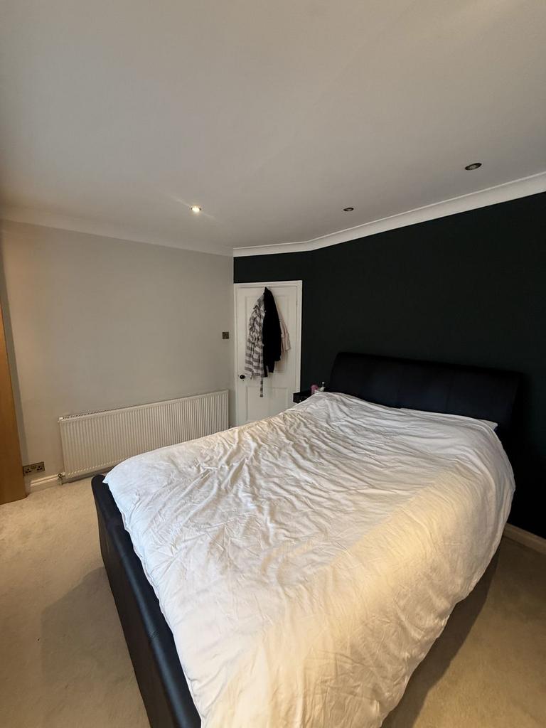 FF Master Bedroom P2
