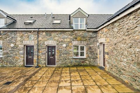 undefined, Llangefni LL77