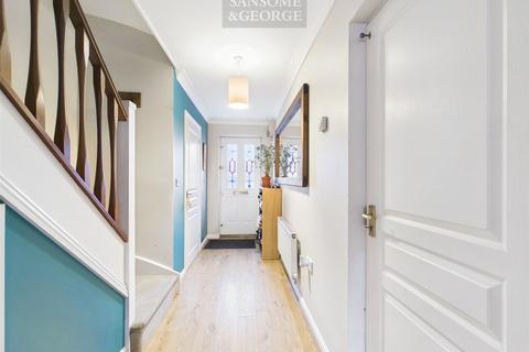 undefined, Bronze Close, Beggarwood, Basingstoke, Hampshire, RG22