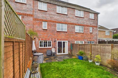 undefined, Bronze Close, Beggarwood, Basingstoke, Hampshire, RG22