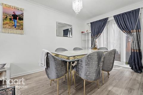 3 bedroom semi-detached house for sale, St Pauls Road, Peterborough