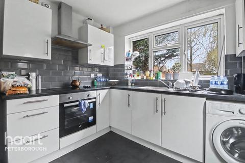 3 bedroom semi-detached house for sale, St Pauls Road, Peterborough
