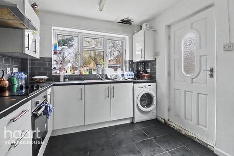 3 bedroom semi-detached house for sale, St Pauls Road, Peterborough