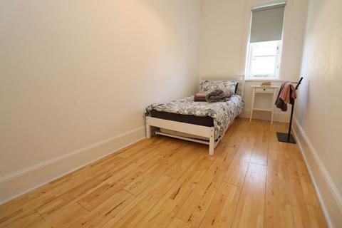 2 bedroom apartment to rent, Portchester Road, Bournemouth BH8