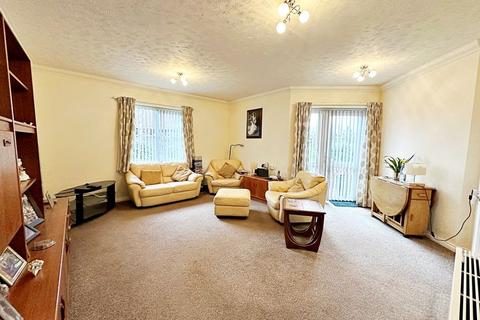 2 bedroom apartment for sale, Defford Road, Pershore