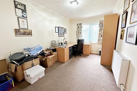 2 bedroom apartment for sale, Defford Road, Pershore