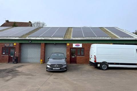 Industrial unit to rent - Newton Abbot TQ12