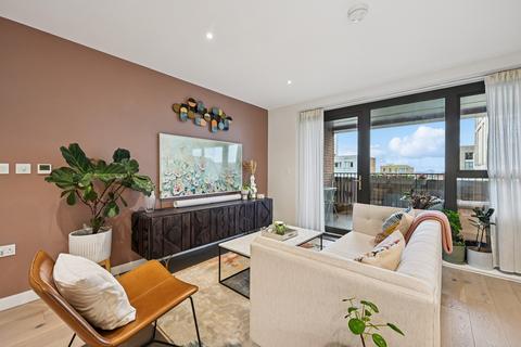 2 bedroom apartment for sale, Cellini Building, Ealing, London, W13